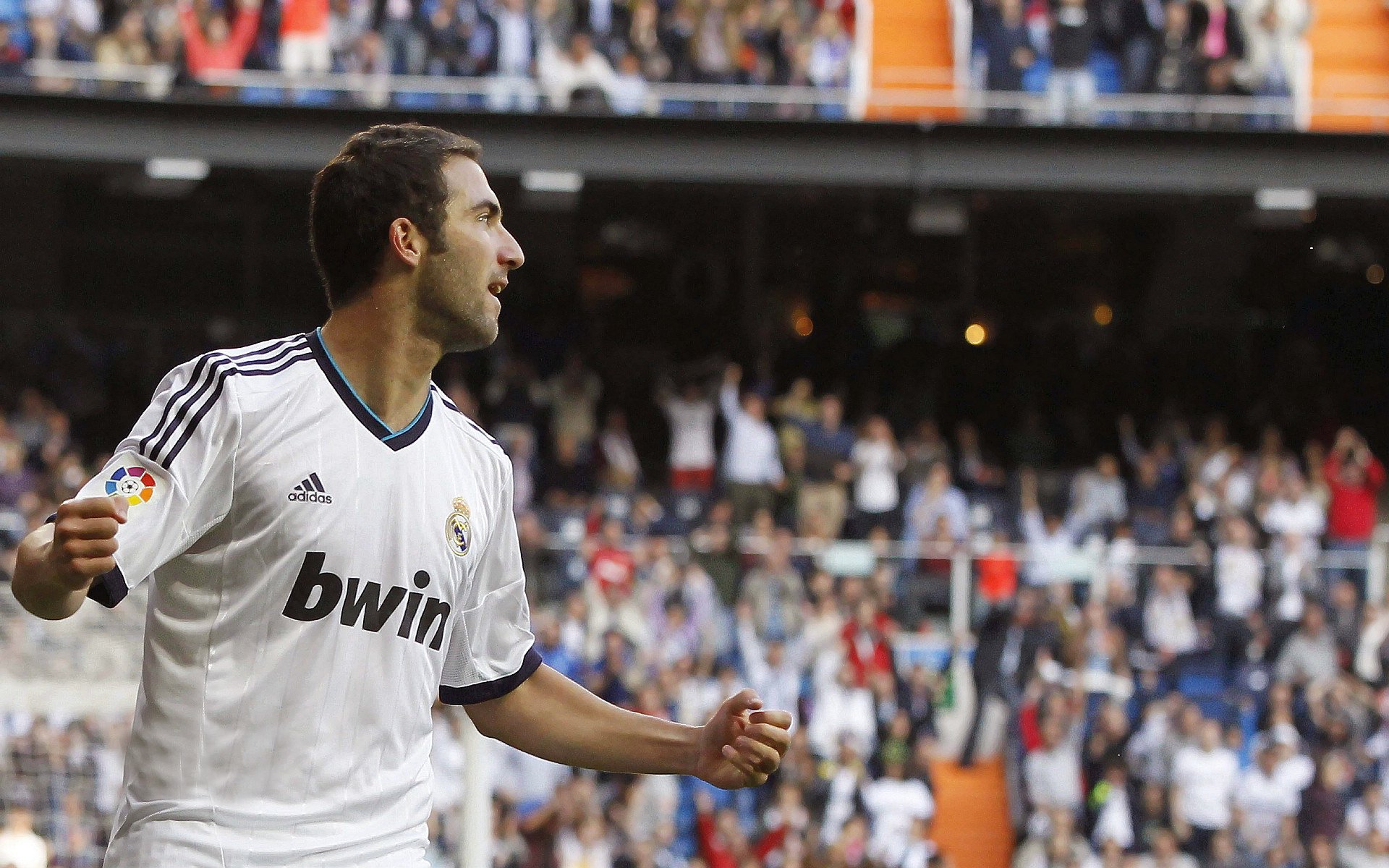 钢铁之城陷落，绿色狂飙！阿什拉夫两射一传撕碎毕尔巴鄂铁壁