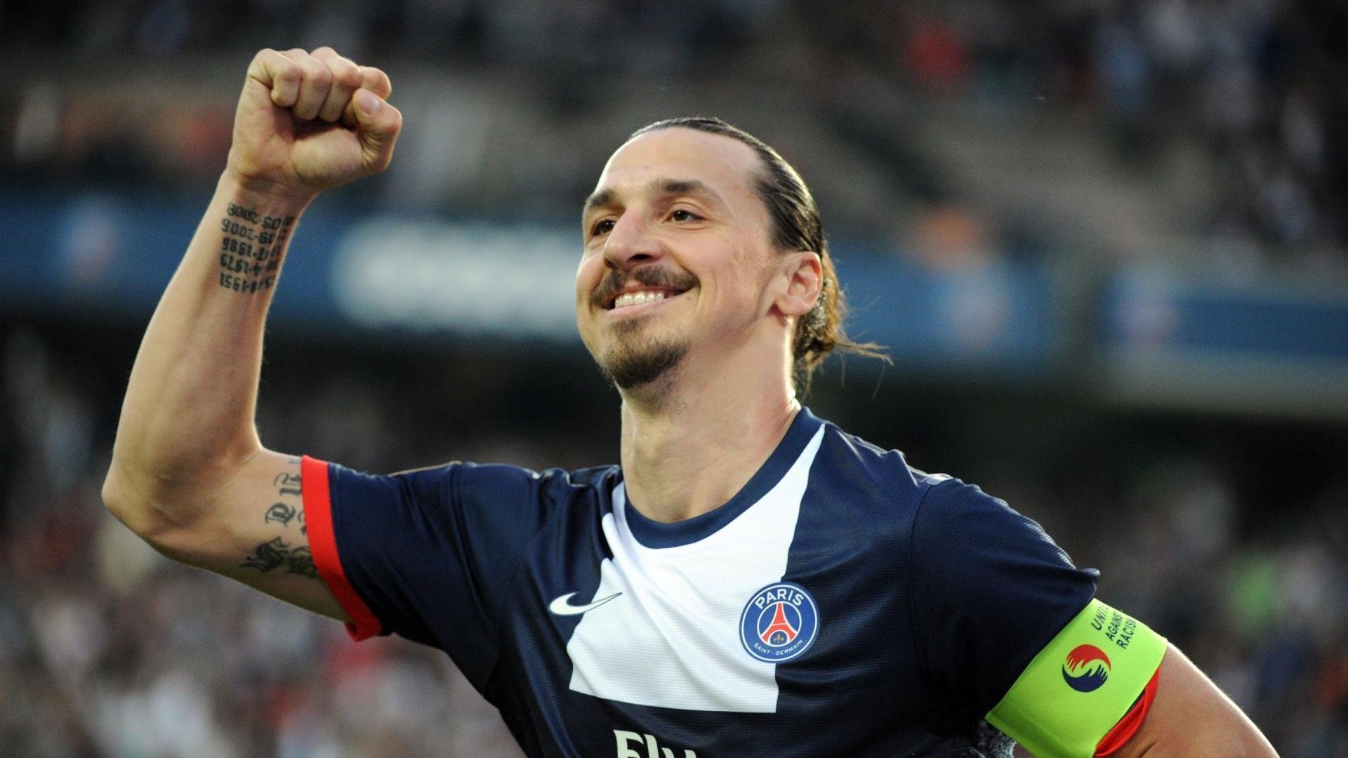 银剑鏖赤骥，绿野烽烟见新星